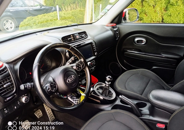 Kia Soul cena 41500 przebieg: 149000, rok produkcji 2015 z Przysucha małe 232